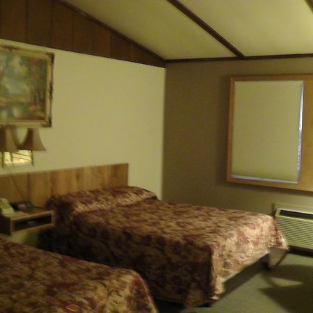 Hixton Motel 95 & Campground מראה חיצוני תמונה