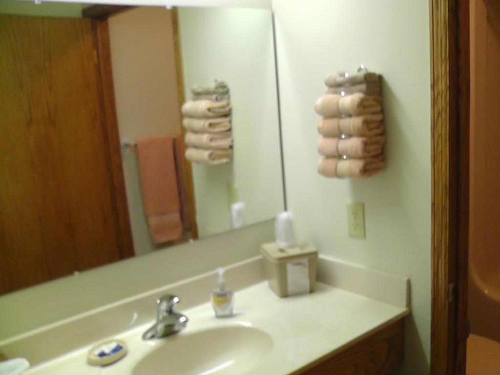 Hixton Motel 95 & Campground מראה חיצוני תמונה